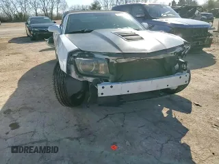 2013 Chevrolet Camaro LT z VIN 2G1FC3D30D9217897, wystawiony jako Copart lot #42090665 z przebiegiem 132 813 mil mil oraz Szkoda całkowita • Salvage title. Historia ofert i sprzedaży dostępna na DreamBid. Obrazek 10.