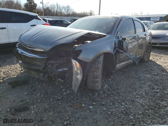 2013 Chrysler 200 Touring with VIN 1C3CCBBB0DN650409, listed as a Copart auction lot 80709703 with 91,170 mi miles and Salvage Title. Bid and sale history available at carsss.com. Image 1.