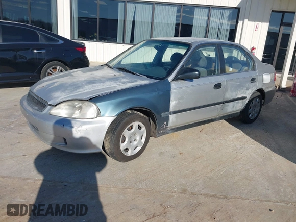 1999 Honda Civic LX with VIN 2HGEJ6678XH581295, listed as a IAAI auction lot 41550824 with 152,277 mi miles and . Bid and sale history available at DreamBid. Image 2.