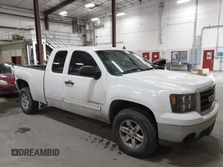 2008 GMC Sierra 1500 SLE1 z VIN 2GTEK19J581211910, wystawiony jako IAAI lot #41506737 z przebiegiem 234 023 mil mil oraz . Historia ofert i sprzedaży dostępna na DreamBid. Obrazek 1.