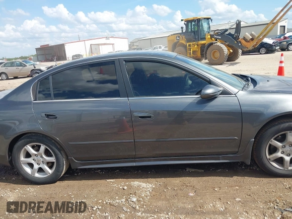 2005 Nissan Altima 2.5 S with VIN 1N4AL11D65C272888, listed as a IAAI auction lot 41895448 with 140,928 mi miles. Bid and sale history available at carsss.com. Image 14.