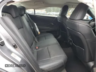 2019 Lexus ES 300h z VIN JTHB21B11K2034422, wystawiony jako Copart lot #53155075 z przebiegiem 147 768 mil mil oraz Szkoda całkowita • Salvage title. Historia ofert i sprzedaży dostępna na DreamBid. Obrazek 10.