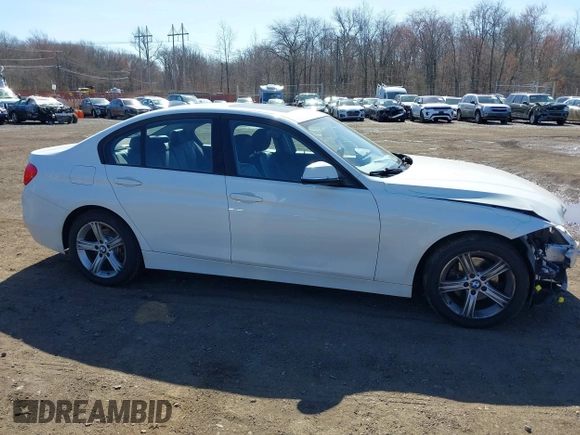 2013 BMW 3 Series 328i xDrive with VIN WBA3B5G58DNS04492, listed as a IAAI auction lot 41824286 with 86,261 mi miles. Bid and sale history available at carsss.com. Image 12.