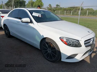 2019 Mercedes-Benz C 300 z VIN 55SWF8DB1KU308347, wystawiony jako IAAI lot #42143198 z przebiegiem Nie podano mil oraz . Historia ofert i sprzedaży dostępna na DreamBid. Obrazek 1.
