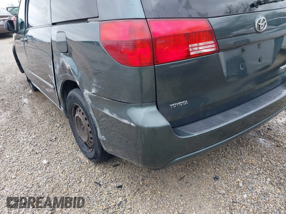 2005 Toyota Sienna CE with VIN 5TDZA23C15S313939, listed as a IAAI auction lot 41952894 with 268,191 mi miles. Bid and sale history available at carsss.com. Image 20.