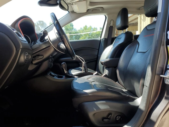 2021 Jeep Compass Trailhawk with VIN 3C4NJDDB7MT598280, listed as a Copart auction lot 58241695 with 116,928 mi miles and Salvage title. Bid and sale history available at DreamBid. Image 7.