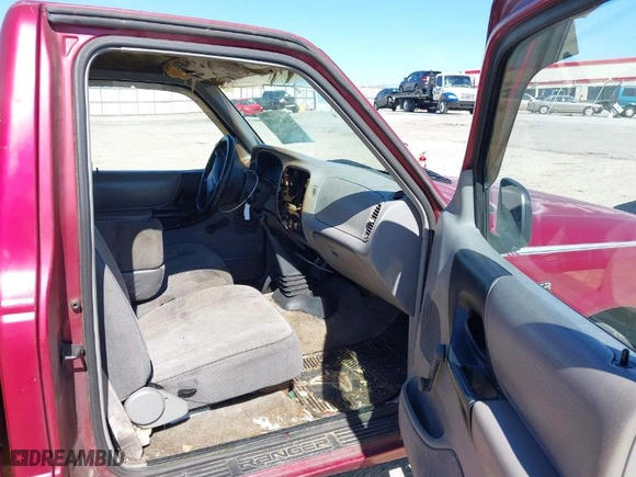 1995 Ford Ranger Splash with VIN 1FTCR10A6SUB40213, listed as a IAAI auction lot 41678699 with 156,603 mi miles. Bid and sale history available at carsss.com. Image 5.
