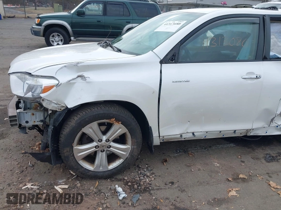 2010 Toyota Highlander Limited with VIN 5TDDK3EH1AS029162, listed as a IAAI auction lot 41313080 with 143,738 mi miles and . Bid and sale history available at DreamBid. Image 21.
