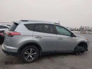 2018 Toyota RAV4 XLE with VIN 2T3WFREV7JW481136, listed as a IAAI auction lot 41545502 with 45,610 mi miles. Bid and sale history available at carsss.com. Image 13.