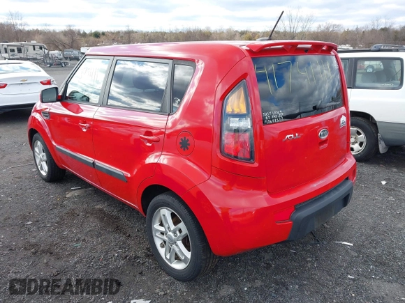 2011 Kia Soul + with VIN KNDJT2A24B7196638, listed as a IAAI auction lot 41741111 with 92,276 mi miles. Bid and sale history available at carsss.com. Image 3.