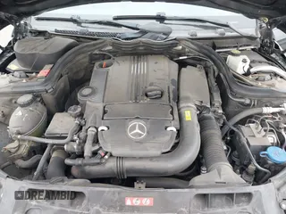 2013 Mercedes-Benz C 250 Sport z VIN WDDGF4HB6DA777055, wystawiony jako IAAI lot #42374146 z przebiegiem 122 060 mil mil oraz . Historia ofert i sprzedaży dostępna na DreamBid. Obrazek 10.