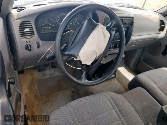1996 Ford Ranger XL z VIN 1FTCR10A6TPB57691, wystawiony jako Copart lot #57167995 z przebiegiem 275 257 mil mil oraz Szkoda całkowita • Salvage title. Historia ofert i sprzedaży dostępna na DreamBid. Obrazek 8.