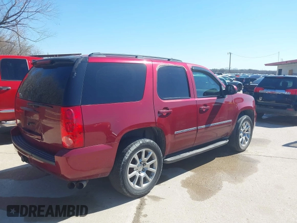 2011 GMC Yukon SLE with VIN 1GKS1AE07BR279597, listed as a IAAI auction lot 41762924 with 159,478 mi miles. Bid and sale history available at carsss.com. Image 4.