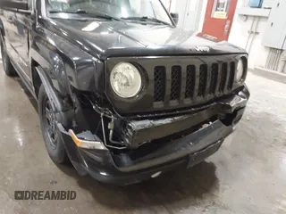 2017 Jeep Patriot Sport SE with VIN 1C4NJPBA1HD162077, listed as a IAAI auction lot 40855450 with 80,334 mi miles and . Bid and sale history available at DreamBid. Image 6.