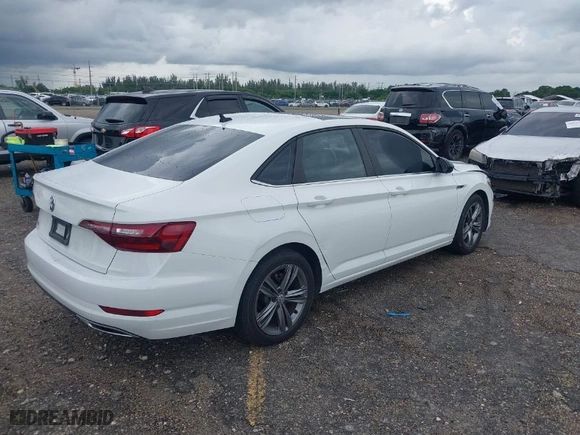 2020 Volkswagen Jetta S with VIN 3VWN57BU2LM082263, listed as a IAAI auction lot 40220172 with 26,207 mi miles. Bid and sale history available at carsss.com. Image 4.