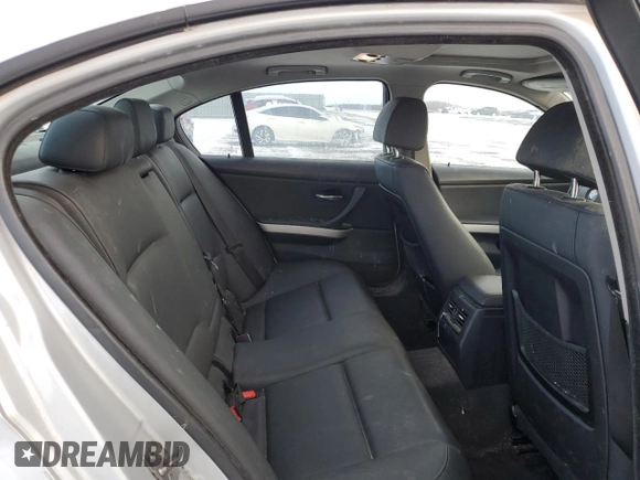 2009 BMW 3 Series 323i with VIN WBAPG73509A399233, listed as a Copart auction lot 83581034 with 308,903 mi miles and Clean title. Bid and sale history available at DreamBid. Image 10.