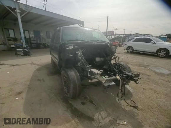 2002 GMC Yukon SLT z VIN 1GKEC13TX2R241172, wystawiony jako Copart lot #47281635 z przebiegiem Nie podano mil oraz Szkoda całkowita • Salvage title. Historia ofert i sprzedaży dostępna na DreamBid. Obrazek 12.