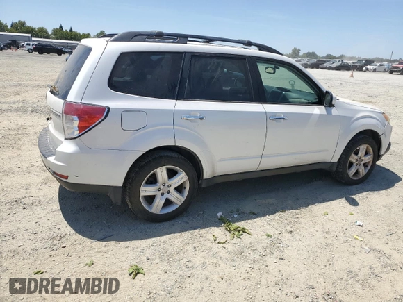 2009 Subaru Forester X with VIN JF2SH63629H722932, listed as a Copart auction lot 62602135 with 169,804 mi miles and Clean title. Bid and sale history available at DreamBid. Image 3.