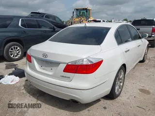 2009 Hyundai Genesis with VIN KMHGC46E39U034001, listed as a IAAI auction lot 42111636 with 116,358 mi miles and . Bid and sale history available at DreamBid. Image 4.
