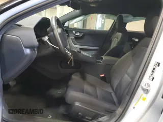 2023 Polestar 2 z VIN YSMED3KA9PL133354, wystawiony jako Copart lot #55441685 z przebiegiem 52 560 mil mil oraz Czysty tytuł • Clean title. Historia ofert i sprzedaży dostępna na DreamBid. Obrazek 7.