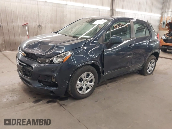 2018 Chevrolet Trax LS with VIN 3GNCJKSBXJL400731, listed as a IAAI auction lot 41827568 with 101,605 mi miles. Bid and sale history available at carsss.com. Image 18.