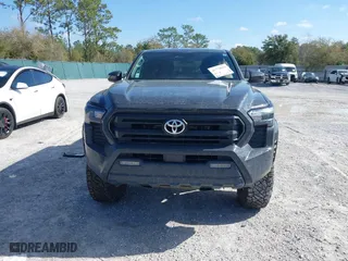 2024 Toyota Tacoma 4WD SR5 with VIN 3TYLB5JNXRT031852, listed as a IAAI auction lot 41779552 with 9,625 mi miles. Bid and sale history available at carsss.com. Image 12.