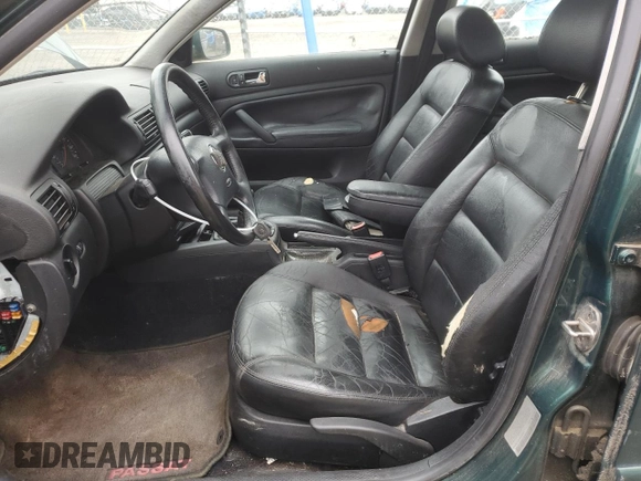 2000 Volkswagen Passat с VIN WVWMA23B5YP299351, выставлен на аукционе Copart как лот 44905385 с пробегом 186 402 миль миль и Чистый • Clean title. История ставок и продаж доступна на DreamBid. Изображение 7.