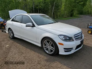 2013 Mercedes-Benz C 300 Sport с VIN WDDGF8AB8DG107330, выставлен на аукционе Copart как лот 58157995 с пробегом 102 332 миль миль и Списание • Salvage title. История ставок и продаж доступна на DreamBid. Изображение 4.