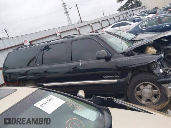2005 GMC Yukon XL SLT with VIN 3GKEC16Z45G270171, listed as a IAAI auction lot 41608455 with 1 mi miles. Bid and sale history available at carsss.com. Image 12.