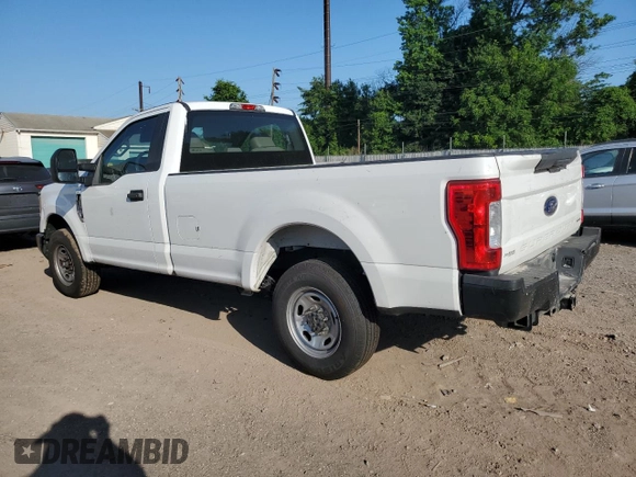 2019 Ford F-250 XL with VIN 1FTBF2A68KEG63053, listed as a Copart auction lot 61022255 with Not provided miles and Salvage title. Bid and sale history available at DreamBid. Image 2.