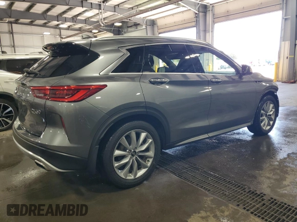 2020 Infiniti QX50 Luxe z VIN 3PCAJ5M3XLF101376, wystawiony jako Copart lot #55224945 z przebiegiem 61 065 mil mil oraz Szkoda całkowita • Salvage title. Historia ofert i sprzedaży dostępna na DreamBid. Obrazek 3.