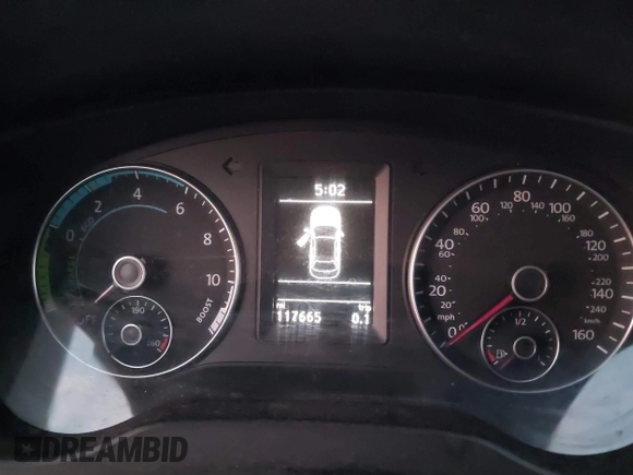 2013 Volkswagen Jetta Hybrid SEL with VIN 3VW637AJ1DM277984, listed as a IAAI auction lot 41450384 with 117,665 mi miles and . Bid and sale history available at DreamBid. Image 7.
