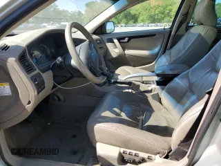 2004 Volvo V70 XC Cross Country z VIN YV1SZ59H141136720, wystawiony jako Copart lot #54474675 z przebiegiem 176 436 mil mil oraz Szkoda całkowita • Salvage title. Historia ofert i sprzedaży dostępna na DreamBid. Obrazek 7.