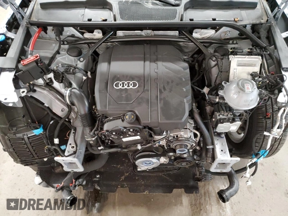 2024 Audi Q5 Premium with VIN WA1ABAFY1R2094807, listed as a Copart auction lot 72709184 with 2,632 mi miles and Salvage Title. Bid and sale history available at carsss.com. Image 12.