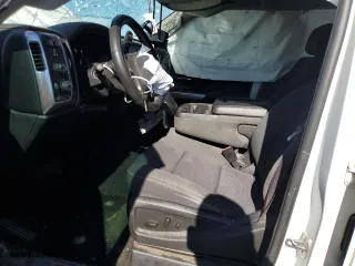 2015 Chevrolet Silverado 3500HD LT with VIN 1GC4KZE82FF590450, listed as a Copart auction lot 68320404 with 78,844 mi miles and Salvage Title. Bid and sale history available at carsss.com. Image 7.