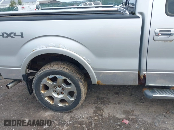 2010 Ford F-150 XL z VIN 1FTFW1EV3AFA00575, wystawiony jako IAAI lot #42107788 z przebiegiem 154 621 mil mil oraz . Historia ofert i sprzedaży dostępna na DreamBid. Obrazek 6.