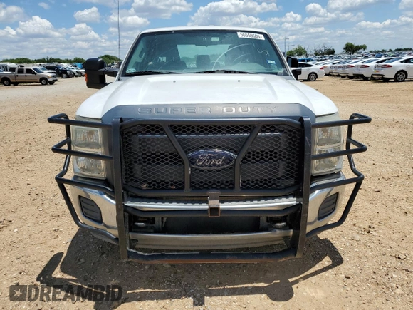 2015 Ford F-250 XL z VIN 1FT7W2A68FEA94586, wystawiony jako Copart lot #57842955 z przebiegiem 83 671 mil mil oraz Czysty tytuł • Clean title. Historia ofert i sprzedaży dostępna na DreamBid. Obrazek 5.