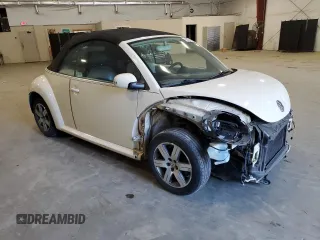 2006 Volkswagen Beetle with VIN 3VWRG31Y56M322614, listed as a Copart auction lot 60537135 with 85,018 mi miles and Salvage title. Bid and sale history available at DreamBid. Image 4.