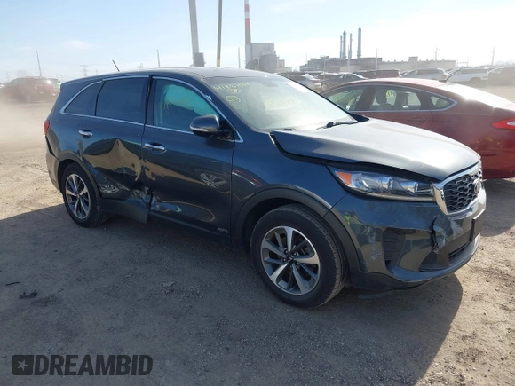 2020 Kia Sorento LX with VIN 5XYPGDA59LG683343, listed as a IAAI auction lot 41827929 with 103,222 mi miles and . Bid and sale history available at carsss.com. Image 1.