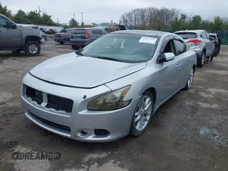 2010 Nissan Maxima S z VIN 1N4AA5AP7AC825355, wystawiony jako IAAI lot #41987311 z przebiegiem 145 046 mil mil oraz . Historia ofert i sprzedaży dostępna na DreamBid. Obrazek 6.