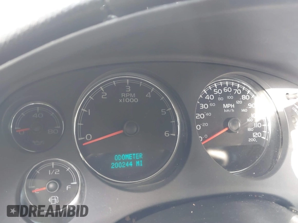 2008 Chevrolet Suburban 3LT z VIN 3GNFC16078G236433, wystawiony jako IAAI lot #41638246 z przebiegiem 200 244 mil mil oraz . Historia ofert i sprzedaży dostępna na DreamBid. Obrazek 7.