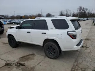 2018 Toyota 4Runner SR5 with VIN JTEBU5JR7J5513205, listed as a Copart auction lot 82271284 with 114,432 mi miles and Clean Title. Bid and sale history available at carsss.com. Image 2.