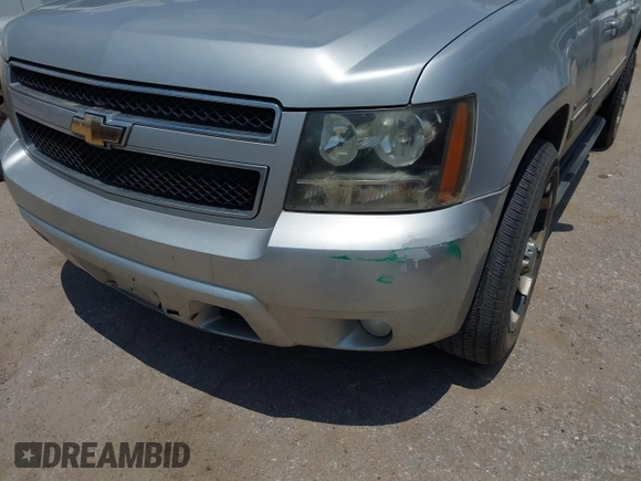 2011 Chevrolet Suburban LT с VIN 1GNSCJE02BR341808, выставлен на аукционе IAAI как лот 42394173 с пробегом 192 172 миль миль и . История ставок и продаж доступна на DreamBid. Изображение 6.