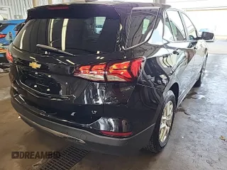2022 Chevrolet Equinox LT z VIN 2GNAXJEV2N6109866, wystawiony jako IAAI lot #42398399 z przebiegiem 60 111 mil mil oraz . Historia ofert i sprzedaży dostępna na DreamBid. Obrazek 3.