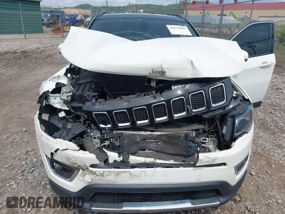 2019 Jeep Compass Limited with VIN 3C4NJDCB2KT704231, listed as a IAAI auction lot 42175991 with 70,892 mi miles and . Bid and sale history available at DreamBid. Image 6.