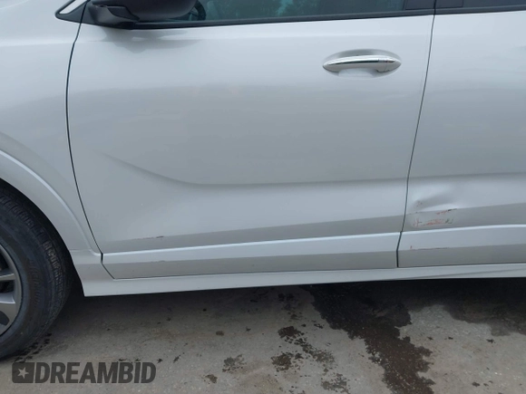2022 Buick Encore GX Select with VIN KL4MMESL4NB122084, listed as a IAAI auction lot 42113636 with 29,629 mi miles and . Bid and sale history available at DreamBid. Image 17.