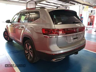 2024 Volkswagen Atlas SE with VIN 1V2HR2CA9RC557329, listed as a IAAI auction lot 42734151 with 19,097 mi miles and . Bid and sale history available at DreamBid. Image 23.