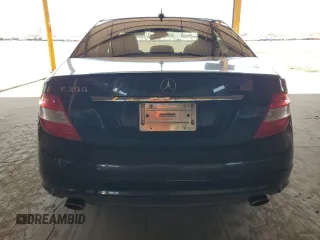 2011 Mercedes-Benz C 300 Sport z VIN WDDGF5EB1BA421247, wystawiony jako Copart lot #62767035 z przebiegiem 159 276 mil mil oraz Czysty tytuł • Clean title. Historia ofert i sprzedaży dostępna na DreamBid. Obrazek 6.