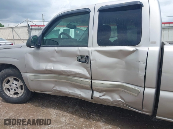 2004 Chevrolet Silverado 1500 Work Truck with VIN 2GCEC19T541280492, listed as a IAAI auction lot 42053499 with 233,258 mi miles and . Bid and sale history available at DreamBid. Image 6.