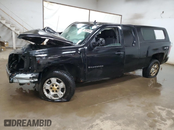 2010 Chevrolet Silverado 1500 with VIN 1GCSKPE36AZ133258, listed as a Copart auction lot 70256444 with 176,404 mi miles and Clean Title. Bid and sale history available at DreamBid. Image 1.